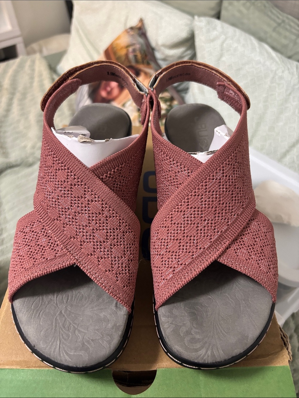 JBU Cross-Strap Sandal in Dusty Rose